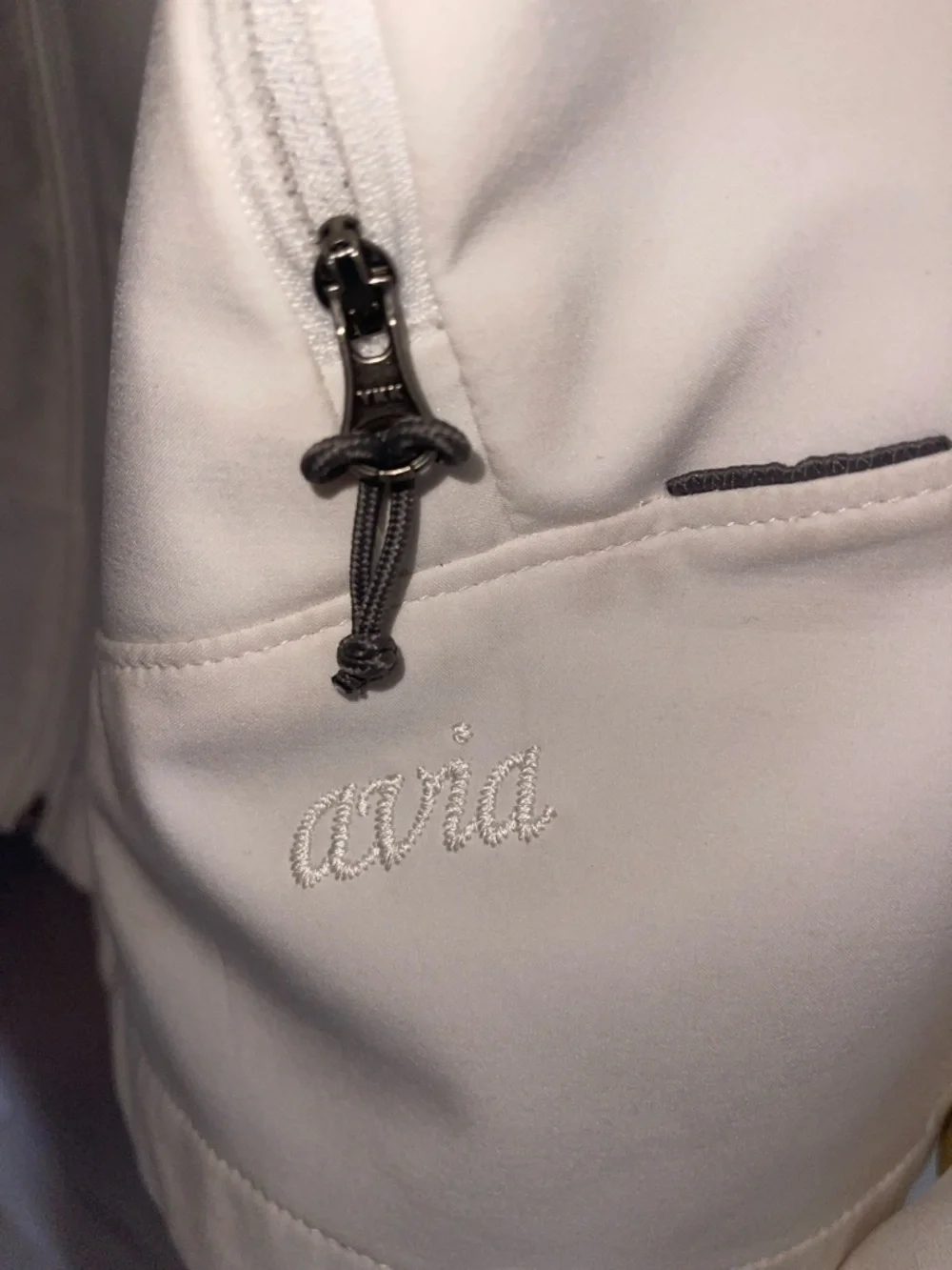 Avia White Women's Unity Soft-Shell Jacket Perfect for Spring - Picture 3 of 4